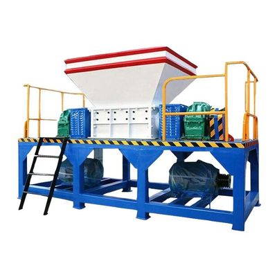 60-80rpm شاحنة النفايات إطارات محطمة محطمة إعادة تدوير المطاط